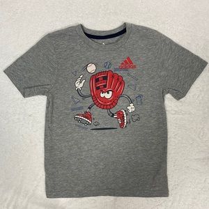 Adidas boys size 6 baseball glove tee